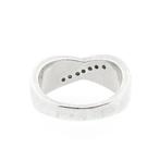 Brede zilveren cross over ring met zirconia | Fossil, Gebruikt, Overige kleuren, 20 of groter, Ophalen of Verzenden