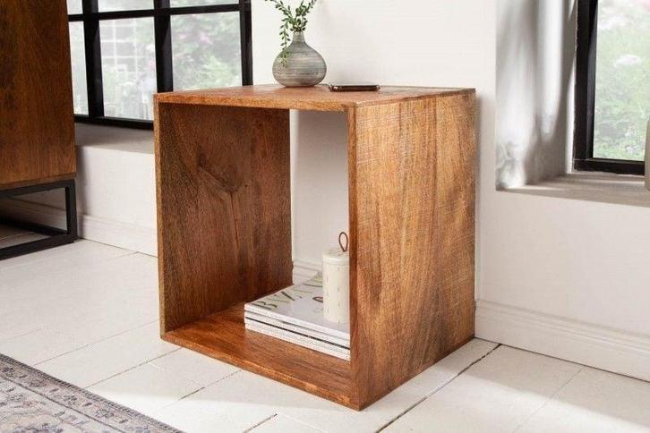 Handgemaakte bijzettafel MAKASSAR 43cm mangohouten plank -, Huis en Inrichting, Slaapkamer | Bedden, Ophalen of Verzenden
