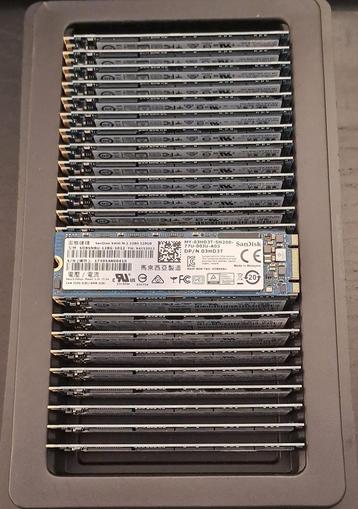 Partij 25 x Sandisk X400 128GB M.2 2280 SSD m.2 SATA beschikbaar voor biedingen