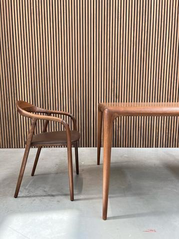 Artisan Neva / Naru / Mela / Tera / Tara / Wu stoelen beschikbaar voor biedingen