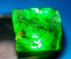 3,9 ct - Onbehandelde natuurlijke smaragd Ruw- 0.78 g, Verzamelen, Mineralen en Fossielen