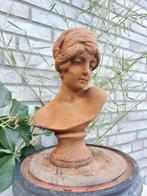 Beeld, statue in cast metal female bust - 26 cm - Gietijzer