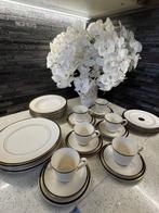 Royal Doulton - Eetservies voor 6 (30) - New Romance