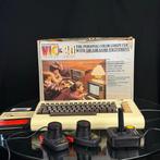 Commodore VIC-20 BOXED with Game Paddles + Games - Computer, Nieuw