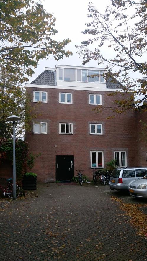 Kamer te huur aan St.-Janshovenstraat in Utrecht, Huizen en Kamers, Kamers te huur, Minder dan 20 m², Utrecht