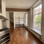 Gestoffeerde dubbele bovenwoning met 2 slaapkamers..., Huizen en Kamers, Kamers te huur, 50 m² of meer, Delft