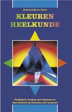 Kleuren heelkunde 9789063782627 W. Hulke, Boeken, Esoterie en Spiritualiteit, Verzenden, Zo goed als nieuw, W. Hulke