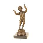 EEN BRONZEN SPELENDE JONGEN H: 23 CM (Beeldjes - Decoratie), Verzenden