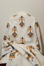 Geen reserveprijs! Exclusieve Ikat-stof in Boheemse stijl -, Antiek en Kunst