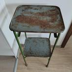 Kabinet - Oude vintage industriële metalen bijzettafel -, Antiek en Kunst, Curiosa en Brocante