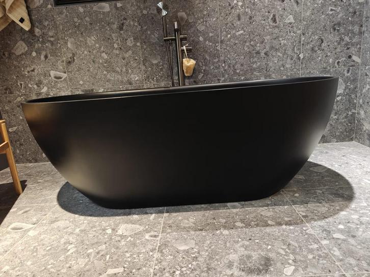 Vrijstaand bad solid surface mat zwart + staande kraan 0008, Doe-het-zelf en Verbouw, Sanitair, Bad, Nieuw, Ophalen