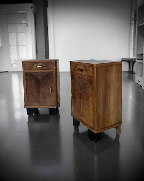 Nachtkastje (2) - Bakeliet, Walnoot, Antiek en Kunst, Kunst | Designobjecten
