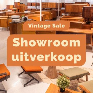 Vintage Uitverkoop | Vintage dressoirs | Sixty Fruits beschikbaar voor biedingen