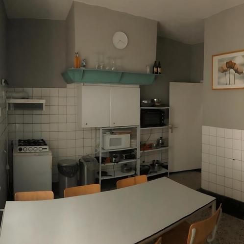 Gestoffeerde kamer aan Marktstraat in Mierlo gevonden in Mie, Huizen en Kamers, Kamers te huur, Minder dan 20 m², Overige regio's
