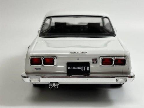 Triple9 1:18 - Modelauto - Nissan Skyline GT-R KPGC10 - Wit, Hobby en Vrije tijd, Modelauto's | 1:5 tot 1:12