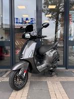 Vespa Sprint E5 45km/h custom paint | 2025/3900km! | Led, Overige modellen, Maximaal 45 km/u, Ophalen of Verzenden, Zo goed als nieuw