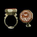 Ottomaanse Rijk Ring met carneool diepdruk met daarop een, Sieraden, Tassen en Uiterlijk, Antieke sieraden