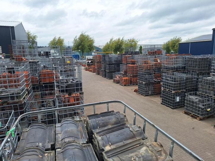 Grote voorraad oude, historische, gesorteerde dakpannen!!, Doe-het-zelf en Verbouw, Dakpannen en Dakbedekking, Dakpannen, Gebruikt