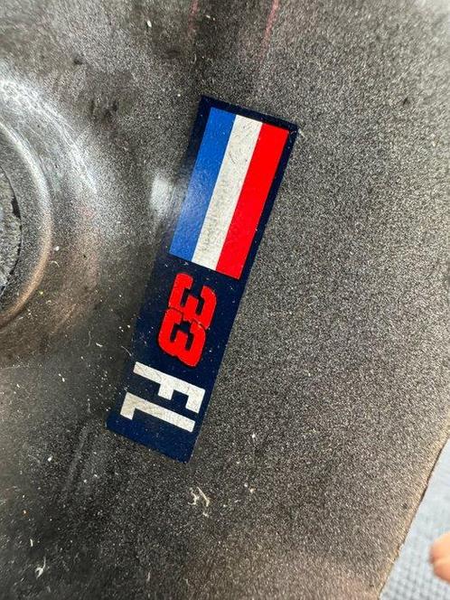 Wiel compleet met band - Red Bull - RB15 tire complete on, Verzamelen, Automerken, Motoren en Formule 1