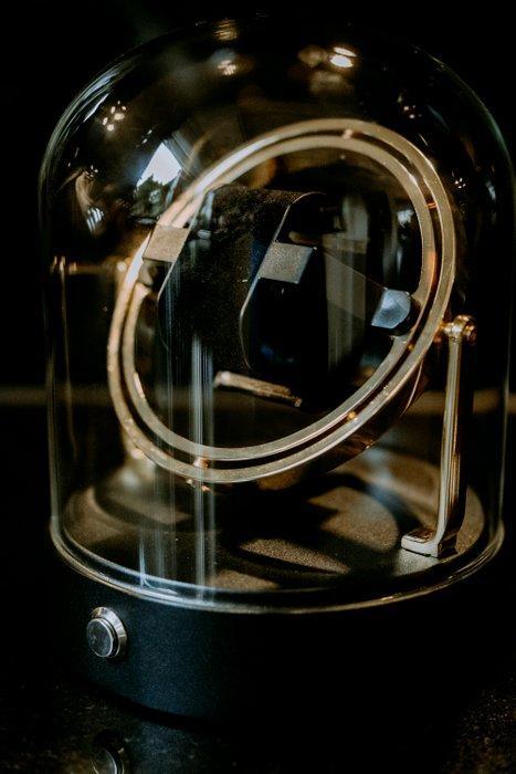 OldMoneyWatches - OMW Gold winder + glass - Gyro Watch, Antiek en Kunst, Kunst | Designobjecten