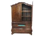 Een George II wortelnoten gefineerd kabinet, Engeland