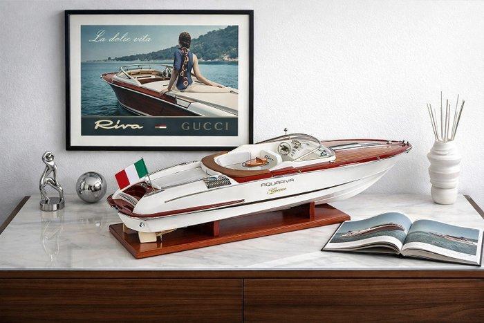 Riva Aquariva by Gucci 67 cm Bois entièrement modelisme fait, Hobby en Vrije tijd, Modelauto's | 1:5 tot 1:12