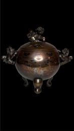 Brûle parfum couvert in brons - 20e eeuw