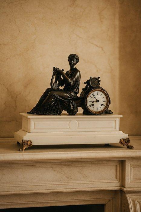 Tafelklok - Antiek Marmer, Brons, Messing - 1920-1930 -, Antiek en Kunst, Antiek | Klokken