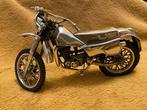 sculptuur, Moto - 0 mm - .800 zilver