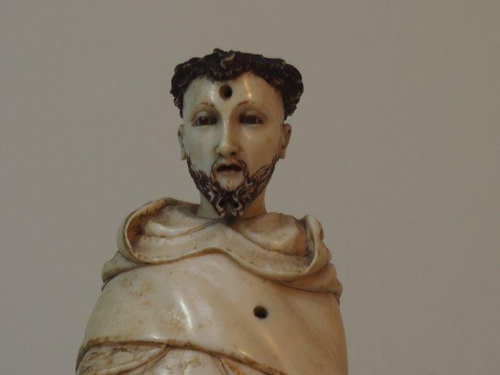 sculptuur, Monk in Hispano-Phillipine style - 23 cm - Ivoor, Antiek en Kunst, Kunst | Niet-Westerse kunst