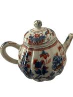 Theepot - Porselein - geribt Chinees trekpotje