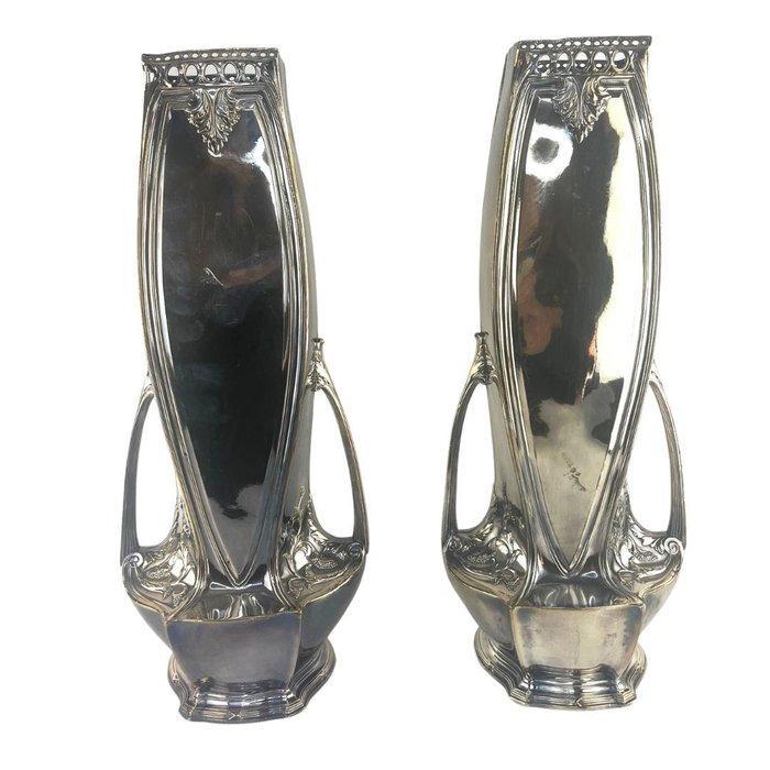 WMF / Geislingen - Vaas - Tin - H. 44 cm, Antiek en Kunst, Kunst | Designobjecten