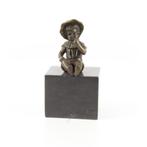 Bronzen zittend meisje op grote marmeren voet (Interieur), Antiek en Kunst, Kunst | Beelden en Houtsnijwerken, Verzenden