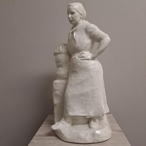 Leon Gobert (1869-1935) - sculptuur, La hiercheuze, Antiek en Kunst, Antiek | Glas en Kristal