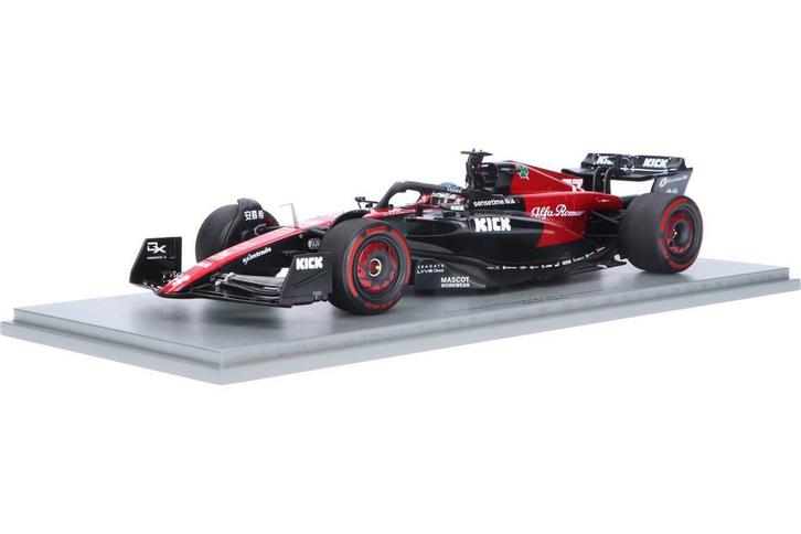 Alfa Romeo Racing C43 Ferrari 18S878 Spark Models  Modelauto, Hobby en Vrije tijd, Modelauto's | 1:18, Verzenden