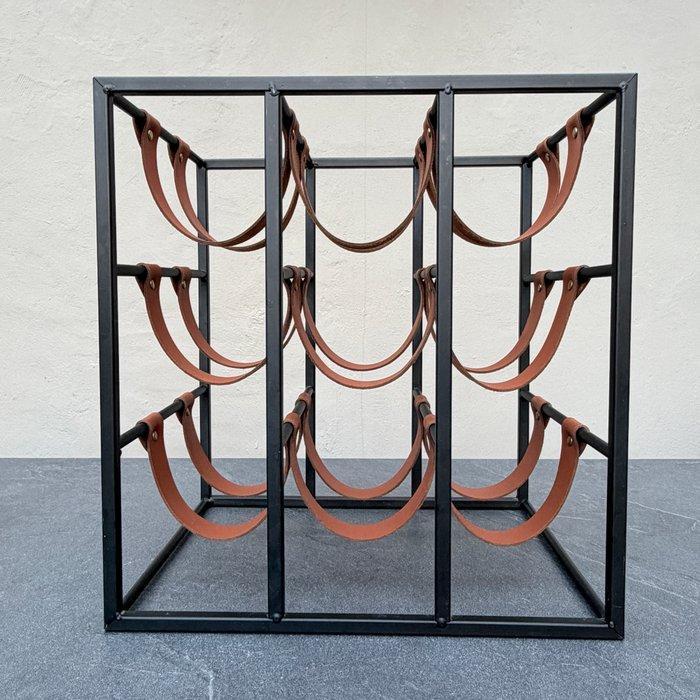 Audo Copenhagen - Arthur Umanoff - Wijnrek - Leder, Staal -, Antiek en Kunst, Kunst | Designobjecten