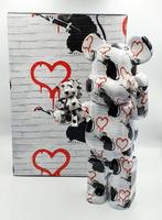 Banksy X Brandalism X Medicom toy Be@rbrick - Banksy Love, Antiek en Kunst, Kunst | Schilderijen | Modern