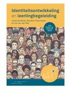 Identiteitsontwikkeling, 9789046907580, Verzenden, Zo goed als nieuw