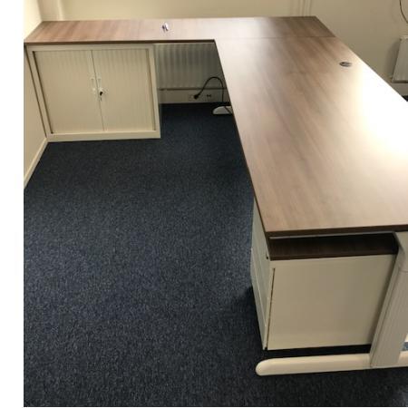 (MDK-105364) Ahrend 100 hoekbureau met nieuwe bureaublade..., Huis en Inrichting, Bureaus, Bureau, Gebruikt, In hoogte verstelbaar