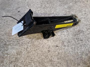 Originele krik voor Fiat Cinquecento / Seicento beschikbaar voor biedingen