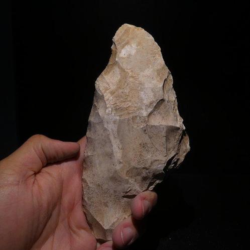 Neolithisch Vuursteen mes. 17 cm lang. Mes - 5000 v.Chr., Antiek en Kunst, Antiek | Overige Antiek