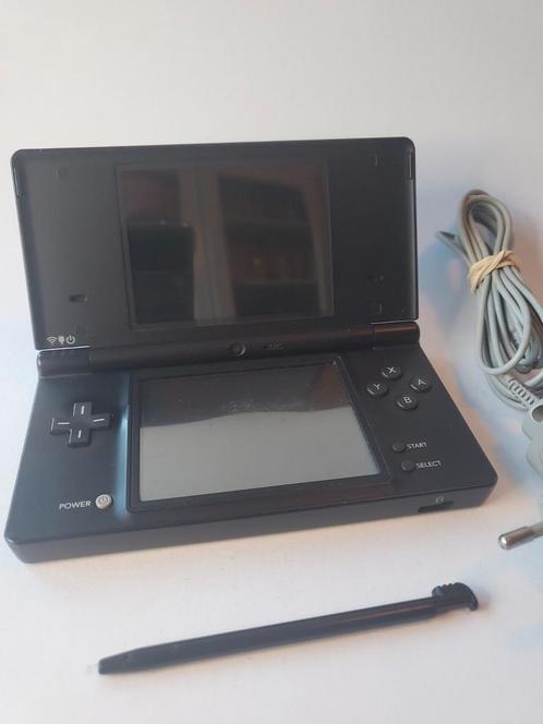Nintendo DS Lite Zwart met touchpen en oplader, Spelcomputers en Games, Spelcomputers | Nintendo DS, Ophalen of Verzenden