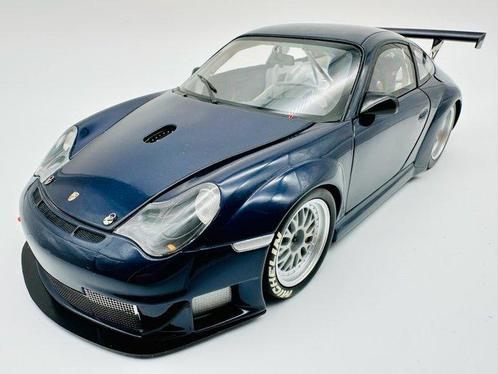 Minichamps 1:18 - Modelauto - PORSCHE 911 GT3 RSR - 2004 -, Hobby en Vrije tijd, Modelauto's | 1:5 tot 1:12