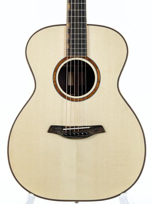 Furch Red Pure OM-LR (Akoestische Gitaren,Western Gitaren), Muziek en Instrumenten, Snaarinstrumenten | Gitaren | Akoestisch, Western- of Steelstringgitaar
