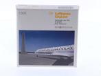 Schaal 1:500 Herpa 510912 Lufthansa CityLine Canadair Jet..., Ophalen of Verzenden, Zo goed als nieuw