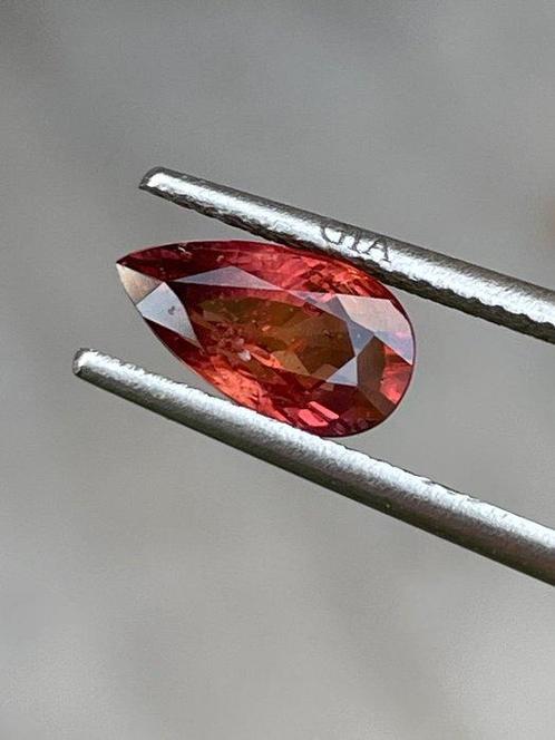 1 pcs Rood Robijn - 1.86 ct - Gemological Institute of, Sieraden, Tassen en Uiterlijk, Edelstenen