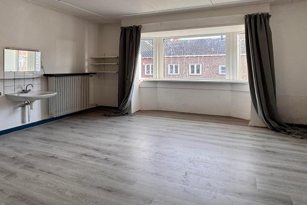 Kamer Kruisstraat in Heerlen, Huizen en Kamers, Kamers te huur, 20 tot 35 m², Heerlen