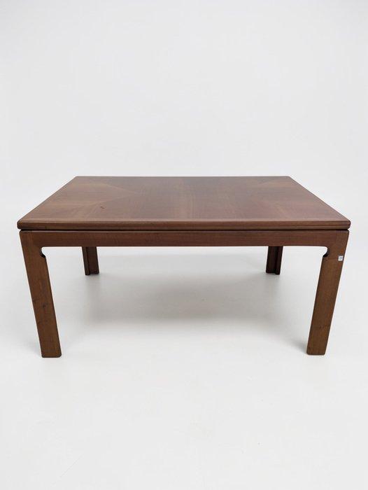 Molteni - Tito Agnoli - Tafel - Fiorenza - Hout, Antiek en Kunst, Antiek | Meubels | Stoelen en Banken