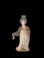 Oud Chinees, Tang-dynastie Terracotta DIKTE DAME MET SPAANSE