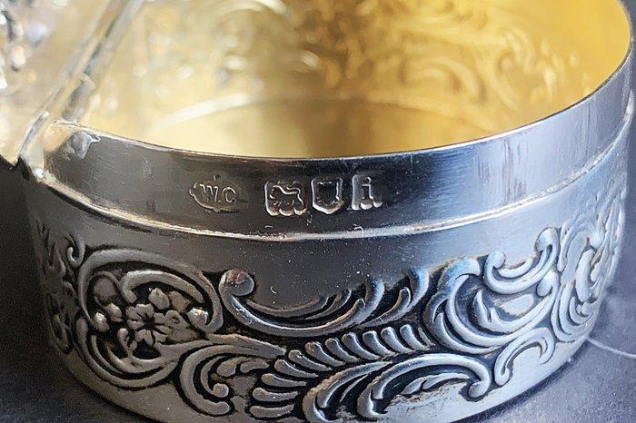 Doos - Zilver - Kist in Engels zilver, Antiek en Kunst, Antiek | Goud en Zilver